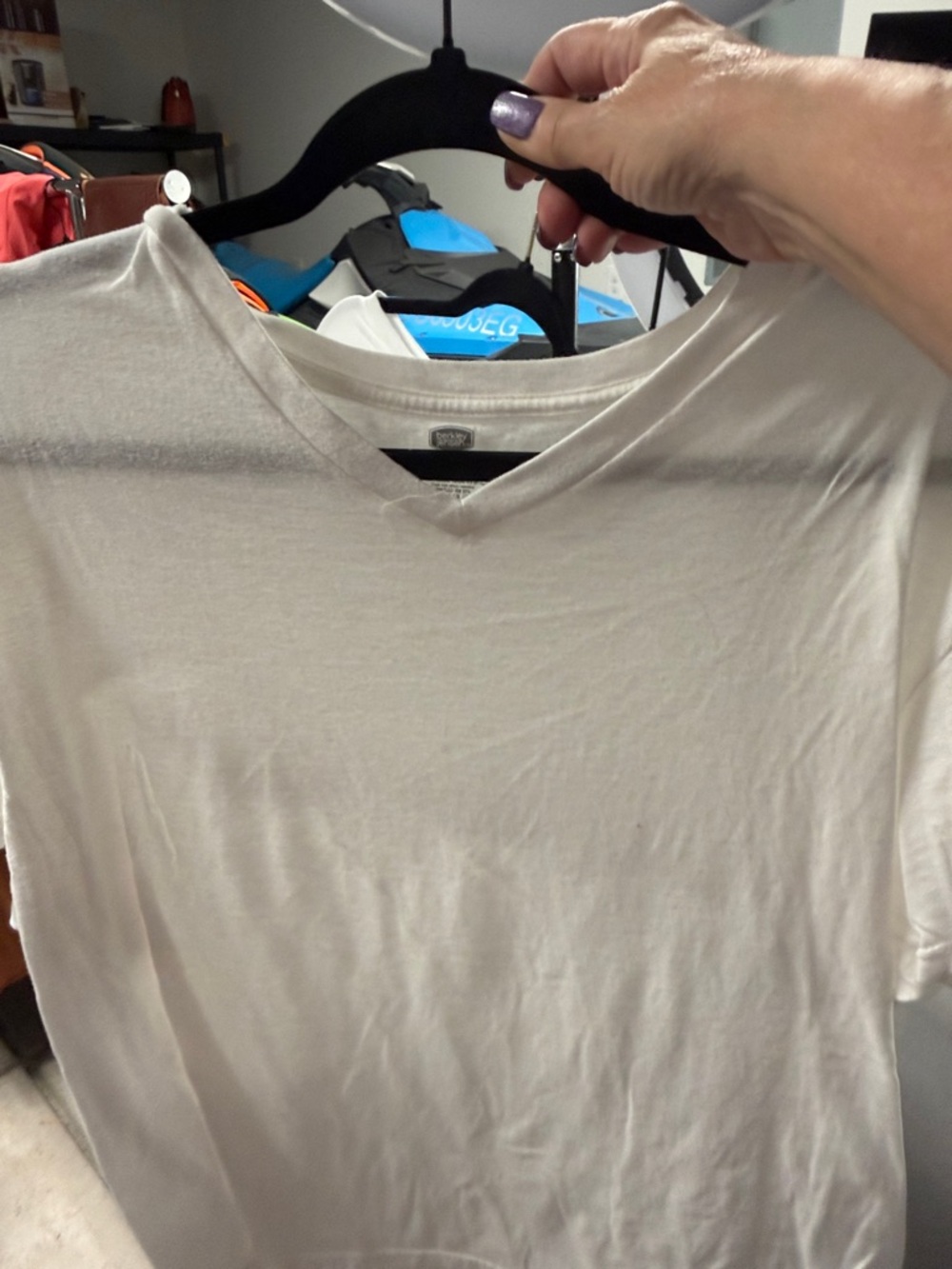 Men's V-Neck T-Shirt - White 5